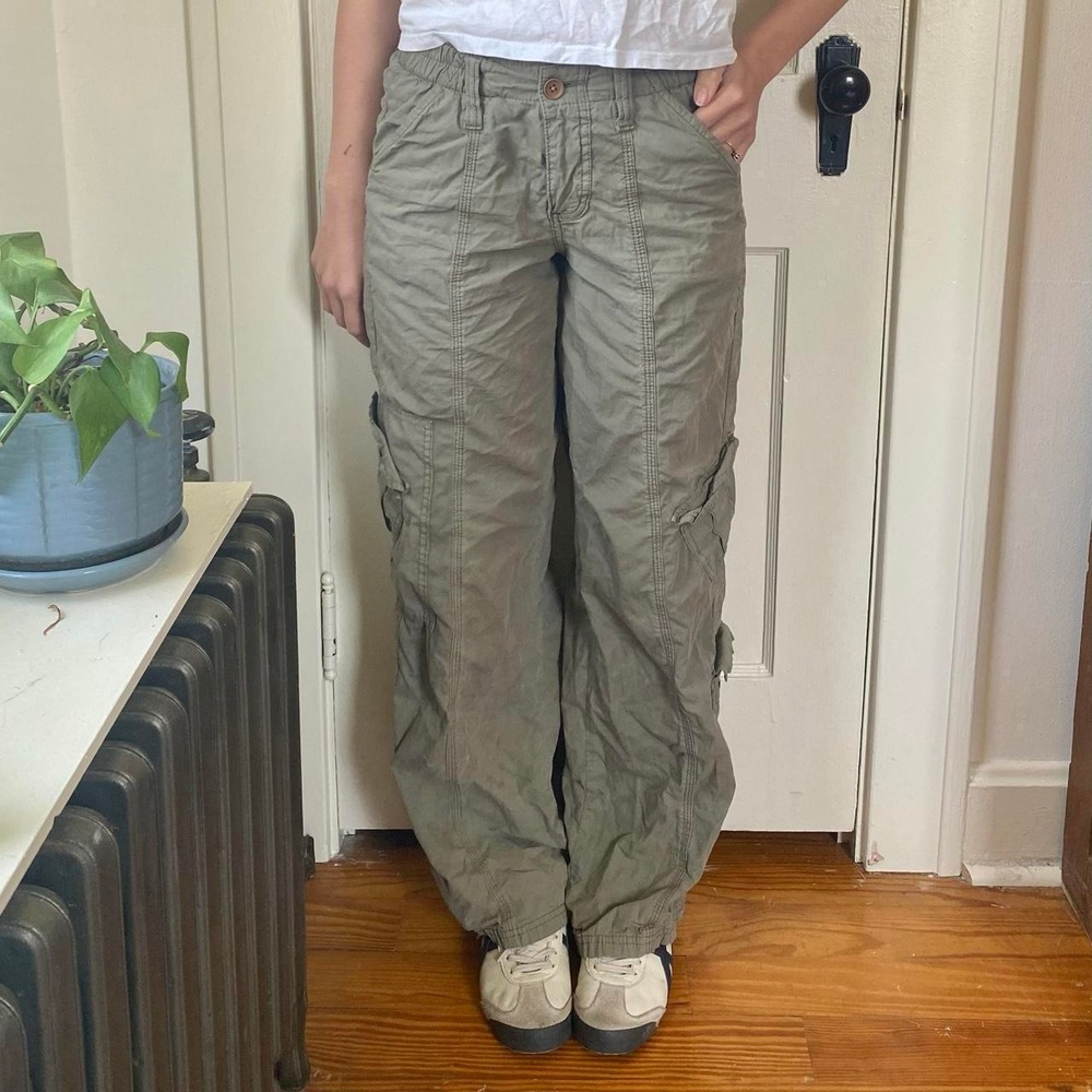 urban outfitters ow rise wide leg green cargo pants